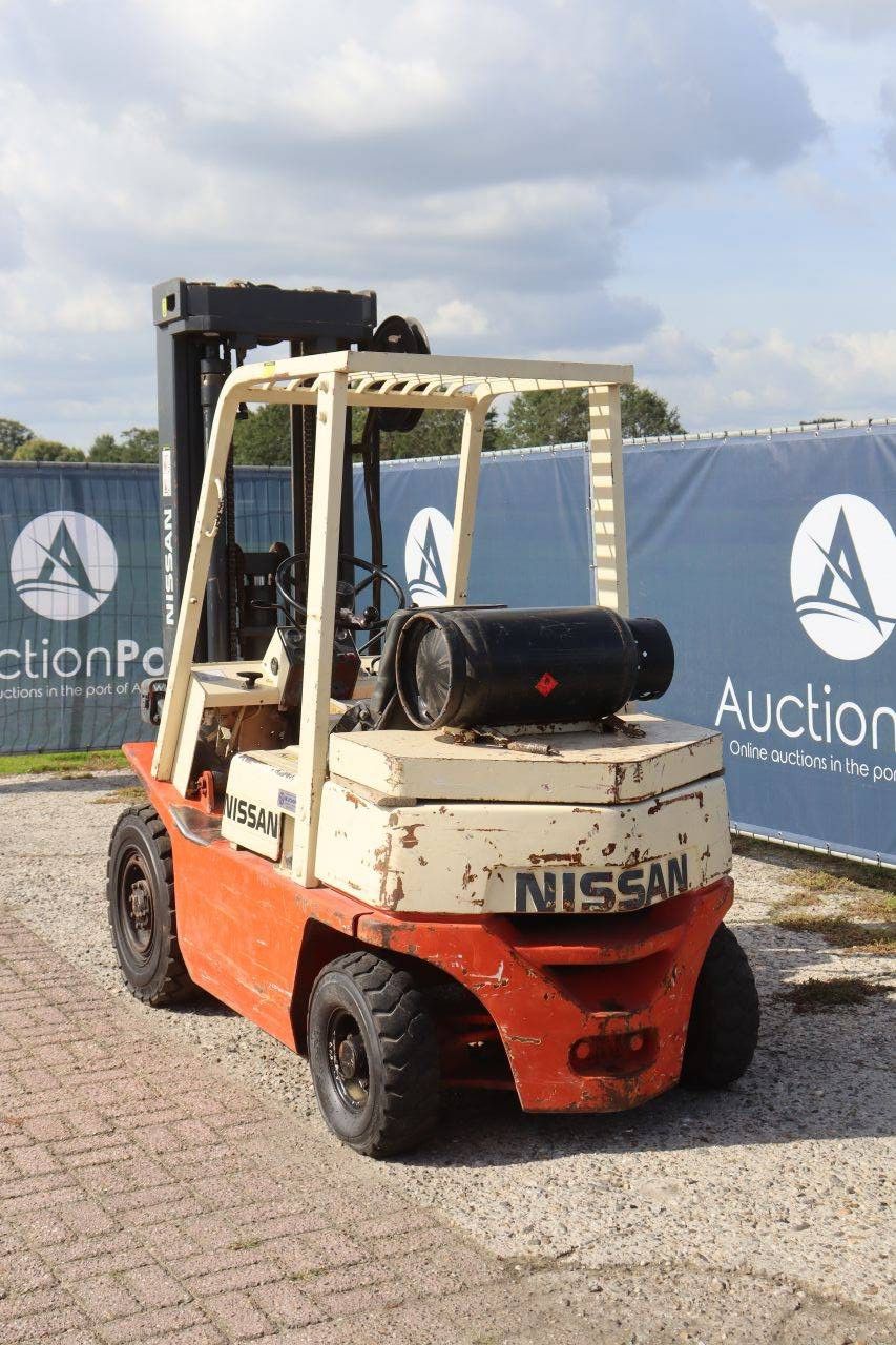 Gabelstapler Nissan PF02A20U LPG 2000kg 3,7m