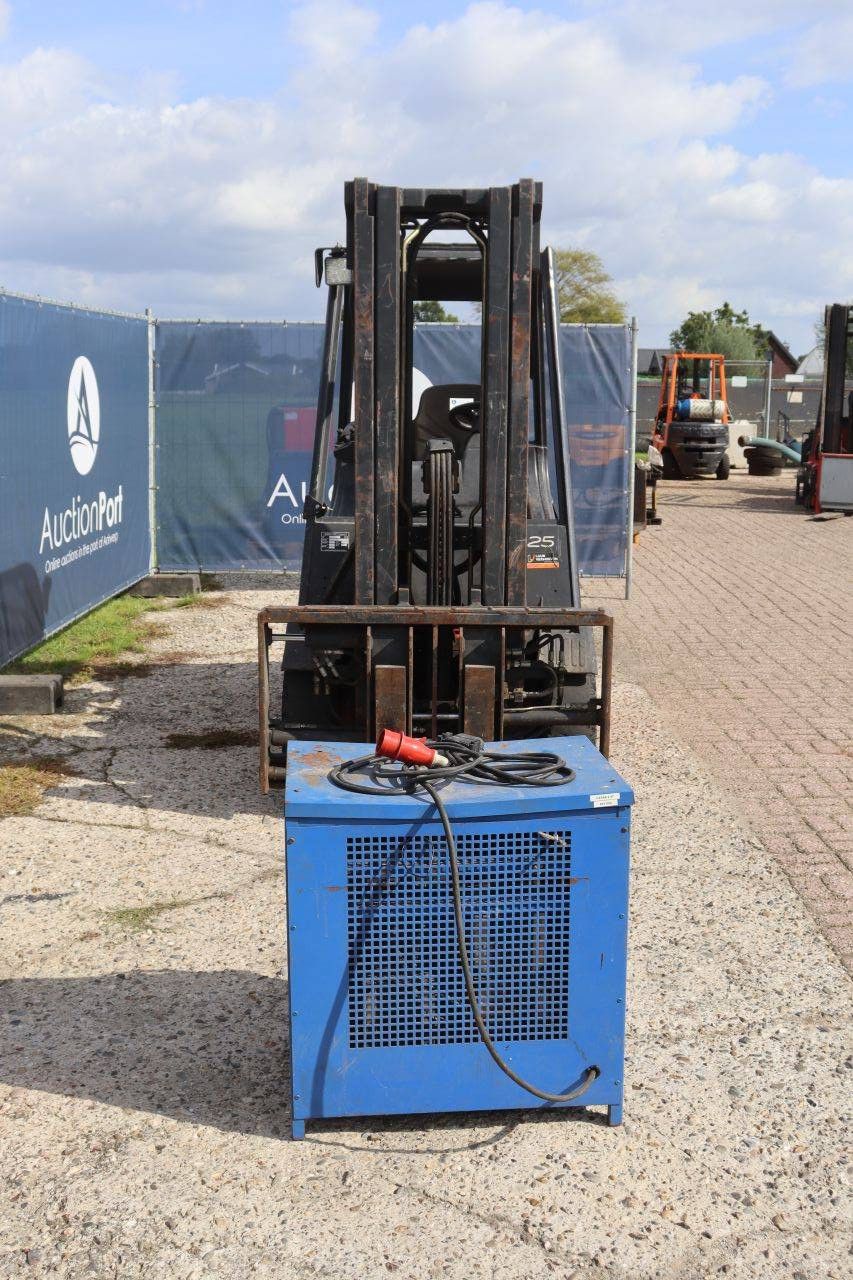 Heftruck Fenwick-Linde E25-02 Elektrisch 2500kg 4.6m 2001