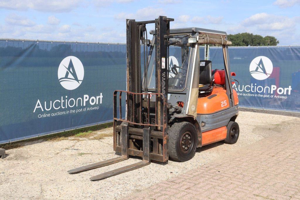 Forklift Toyota 42-6FGF25 LPG 2300kg 3.5m 1995