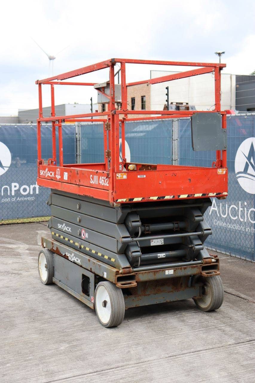 Skyjack SJ4632 Electric Scissor Lift 11.7m 2016