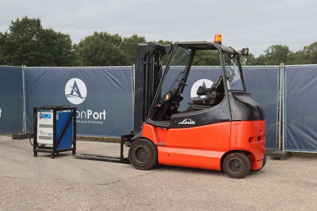 Linde E30-03/600 Elektrogabelstapler 3000kg 2011
