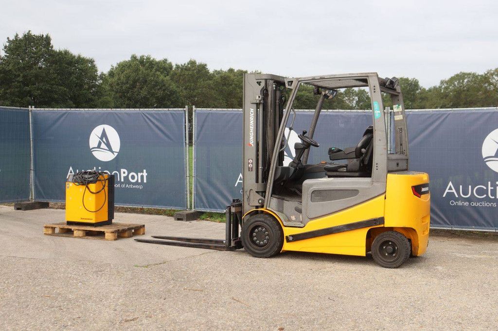 Gabelstapler Jungheinrich EFG 430k Elektro 3000kg 3,3m 2018