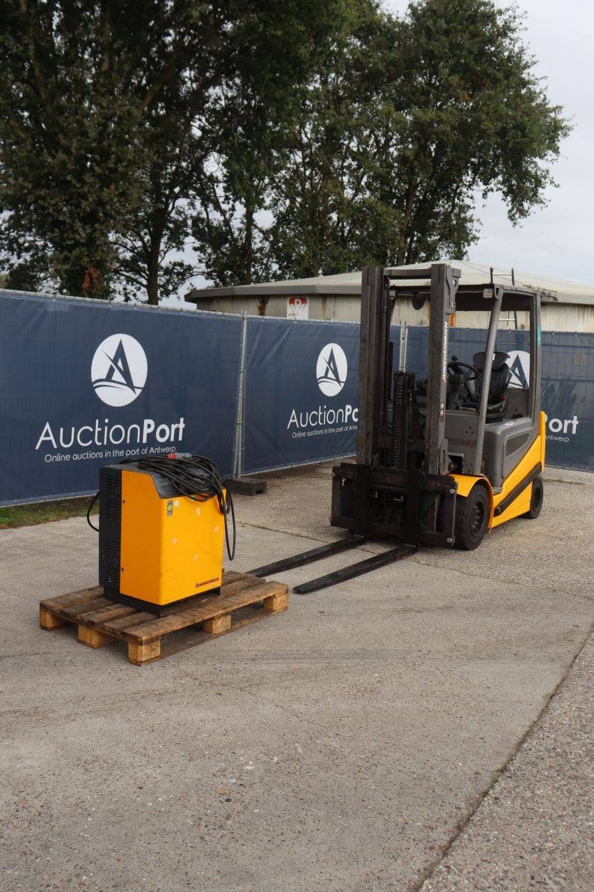 Gabelstapler Jungheinrich EFG 430k Elektro 3000kg 3,3m 2018