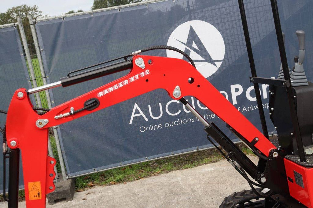 Minibagger Ranger XT12 Benzin 7kW 2026 Neu