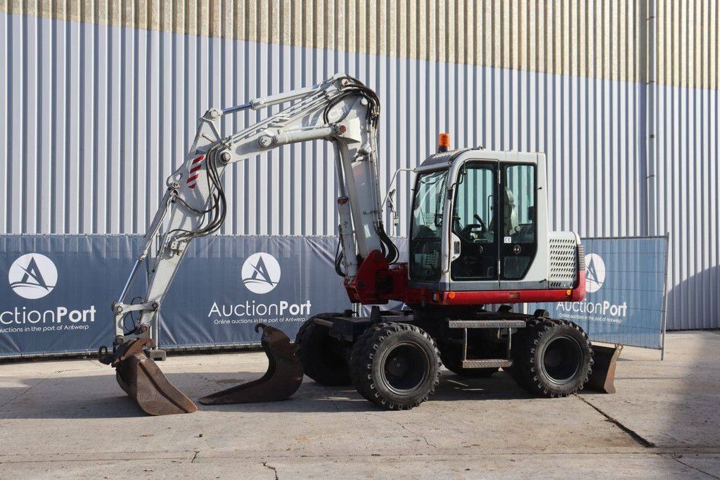Wheel excavator Takeuchi TB175W Diesel 49.3kW 2006