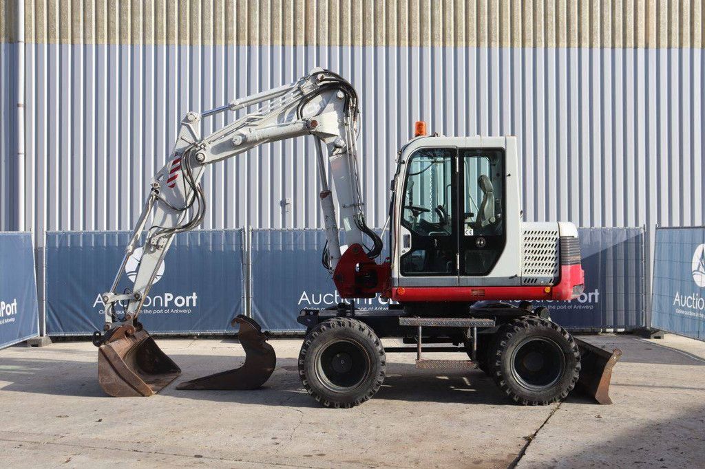 Wheel excavator Takeuchi TB175W Diesel 49.3kW 2006