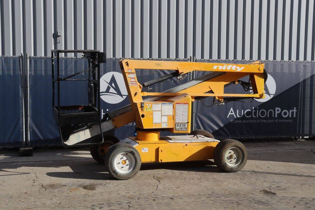 Niftylift HR12 NE Gelenkteleskoparbeitsbühne, elektrisch, 200 kg, 12 m, Baujahr 2011