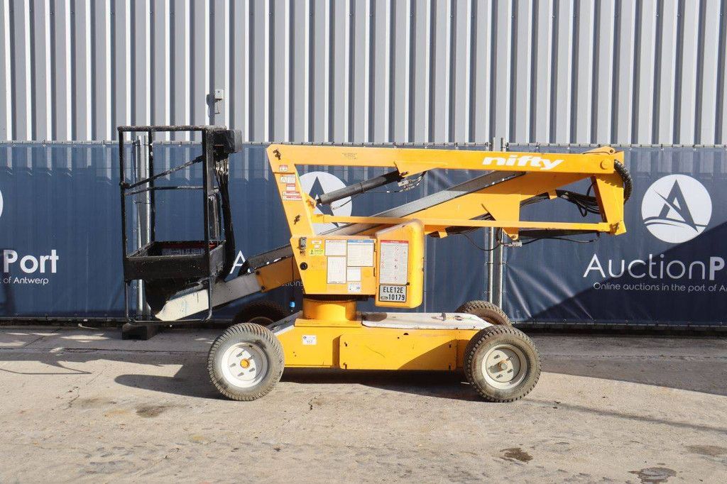 Niftylift HR12 NE Gelenkteleskoparbeitsbühne, elektrisch, 200 kg, 12 m, Baujahr 2011