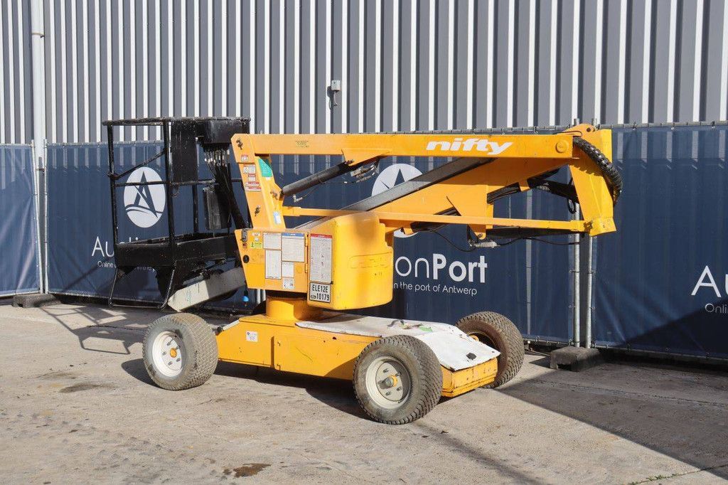 Niftylift HR12 NE Gelenkteleskoparbeitsbühne, elektrisch, 200 kg, 12 m, Baujahr 2011