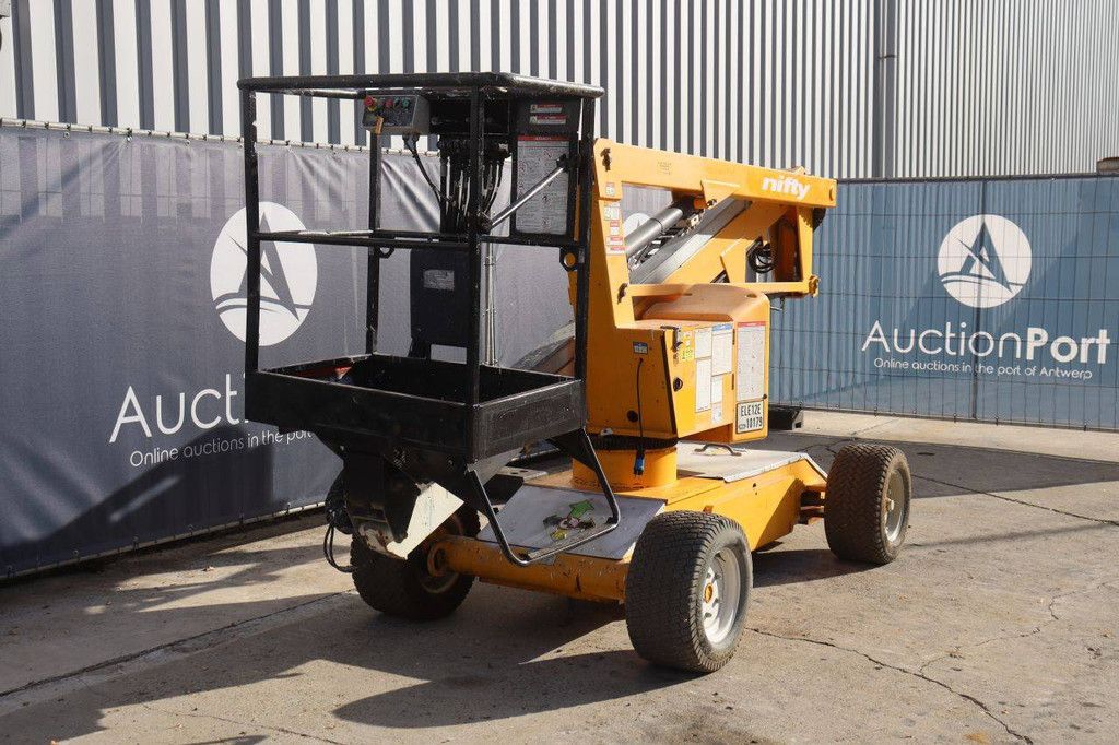 Niftylift HR12 NE Gelenkteleskoparbeitsbühne, elektrisch, 200 kg, 12 m, Baujahr 2011