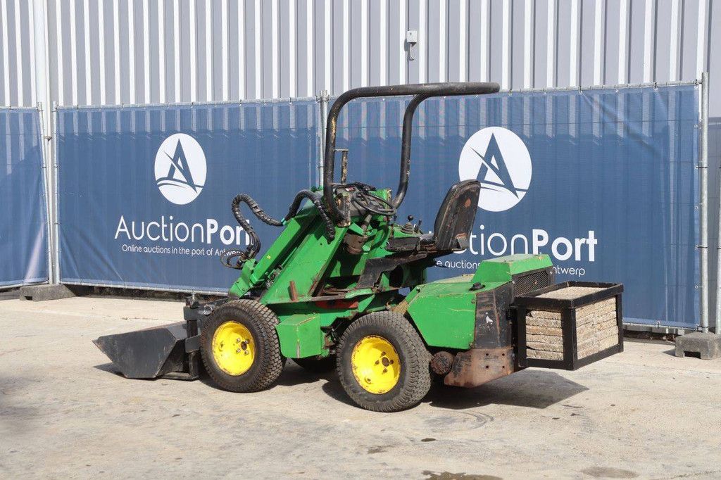 Articulated loader Avant Multi Diesel 14kW 2000
