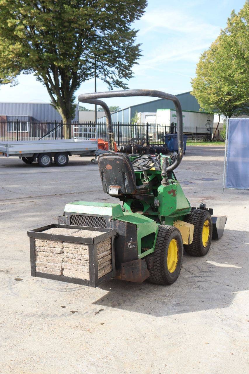 Articulated loader Avant Multi Diesel 14kW 2000