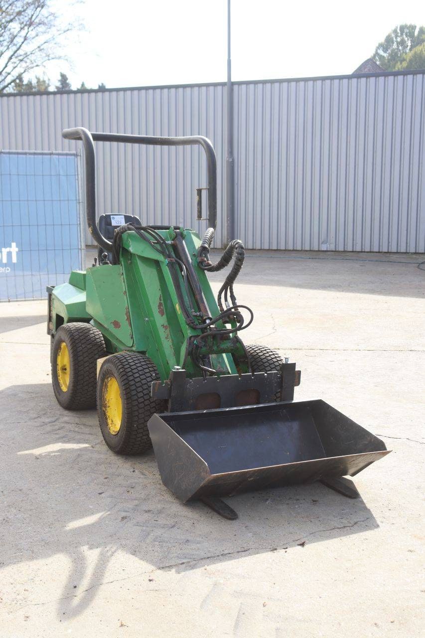 Articulated loader Avant Multi Diesel 14kW 2000