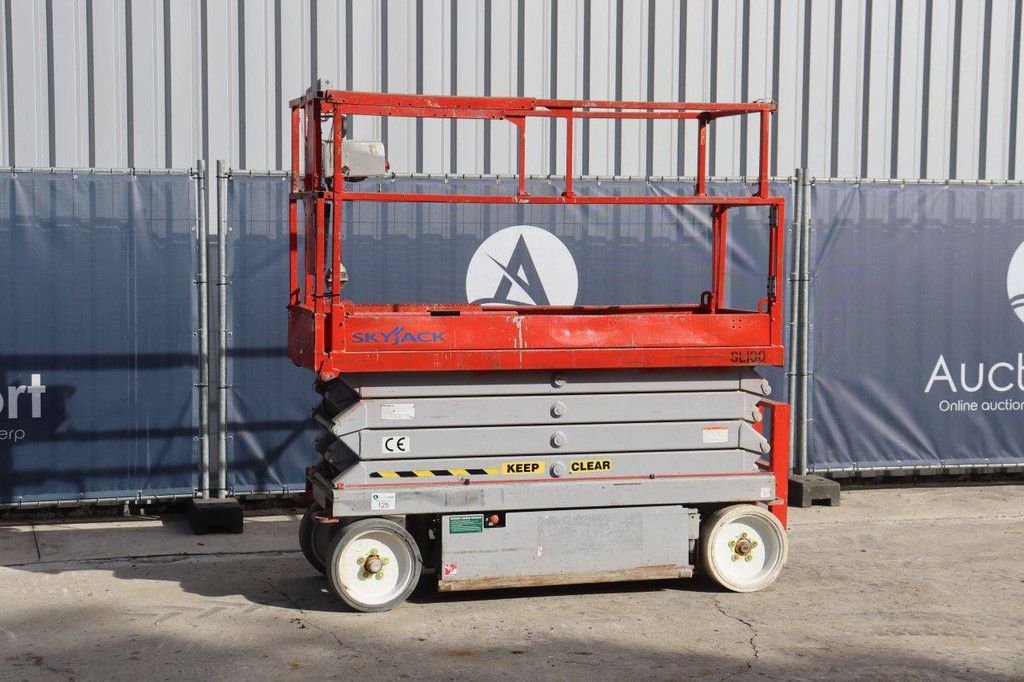 Skyjack SJ 3226 Elektrische Scherenbühne 227 kg 9,9 m