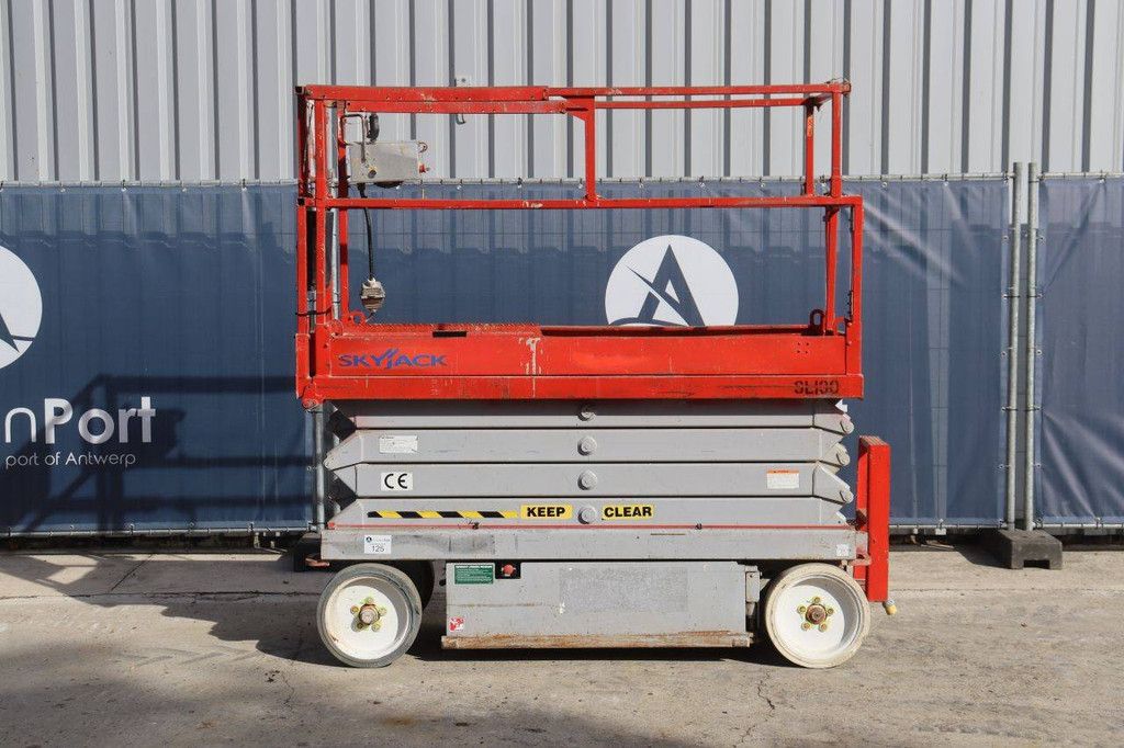 Skyjack SJ 3226 Elektrische Scherenbühne 227 kg 9,9 m