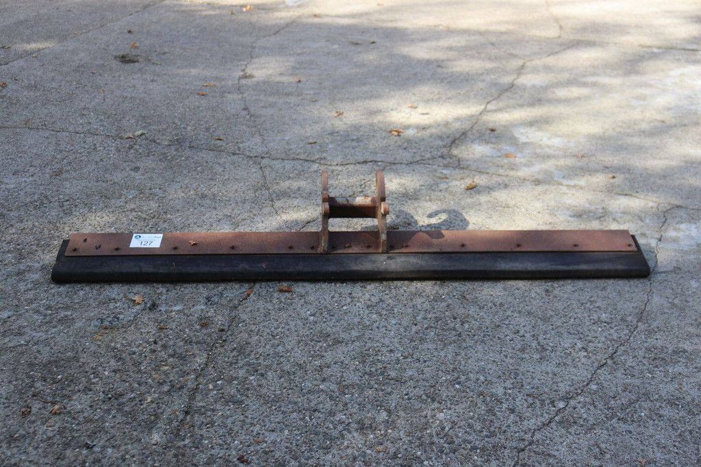 Leveling board