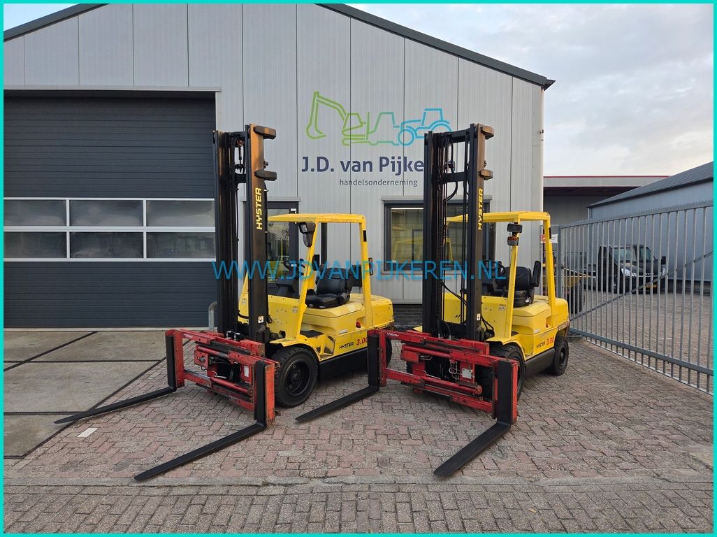 2x Hyster H3.00XM Perkins diesel+sideshift+vorkenspreider