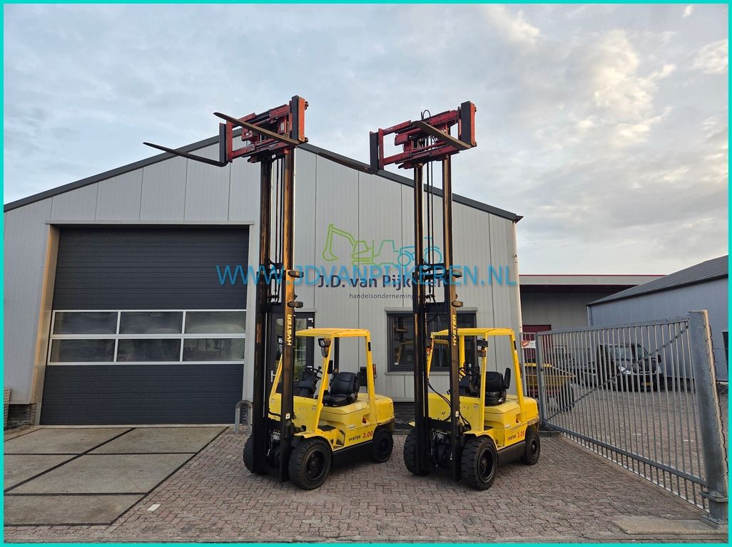 2x Hyster H3.00XM Perkins diesel+sideshift+vorkenspreider