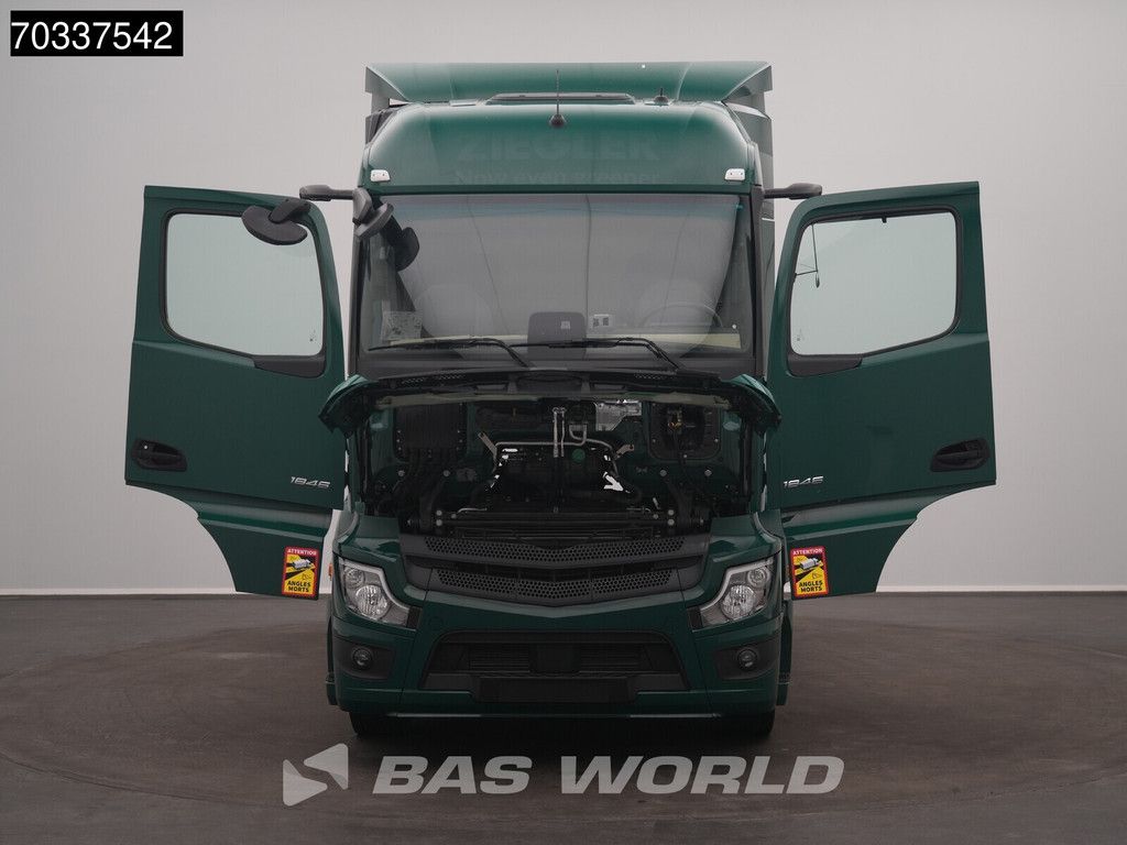 Mercedes Actros 1846 4X2 StreamSpace ACC Navi 70% Tyres!