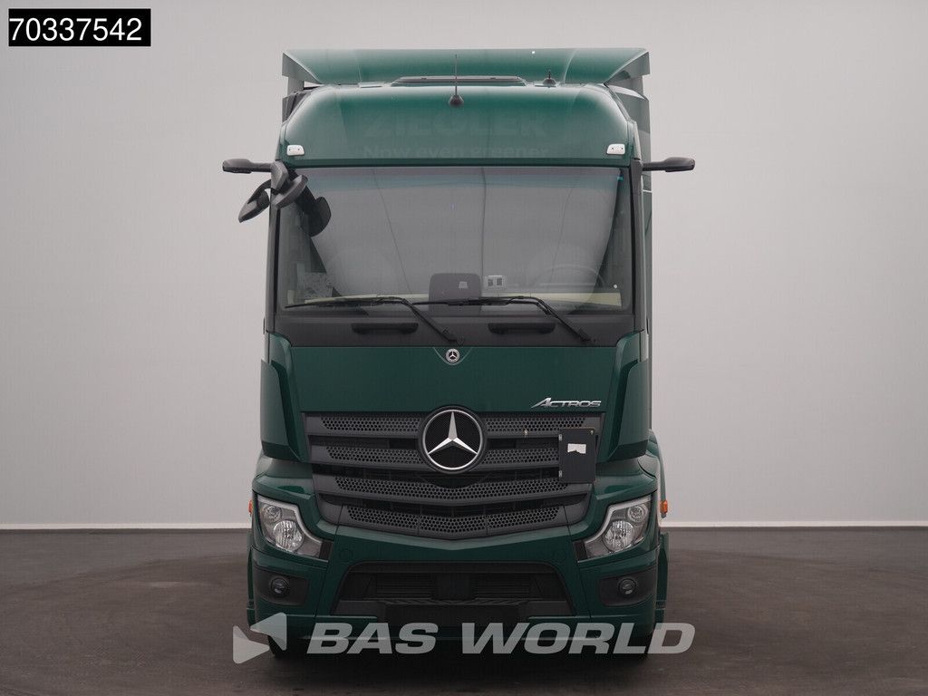 Mercedes Actros 1846 4X2 StreamSpace ACC Navi 70% Tyres!