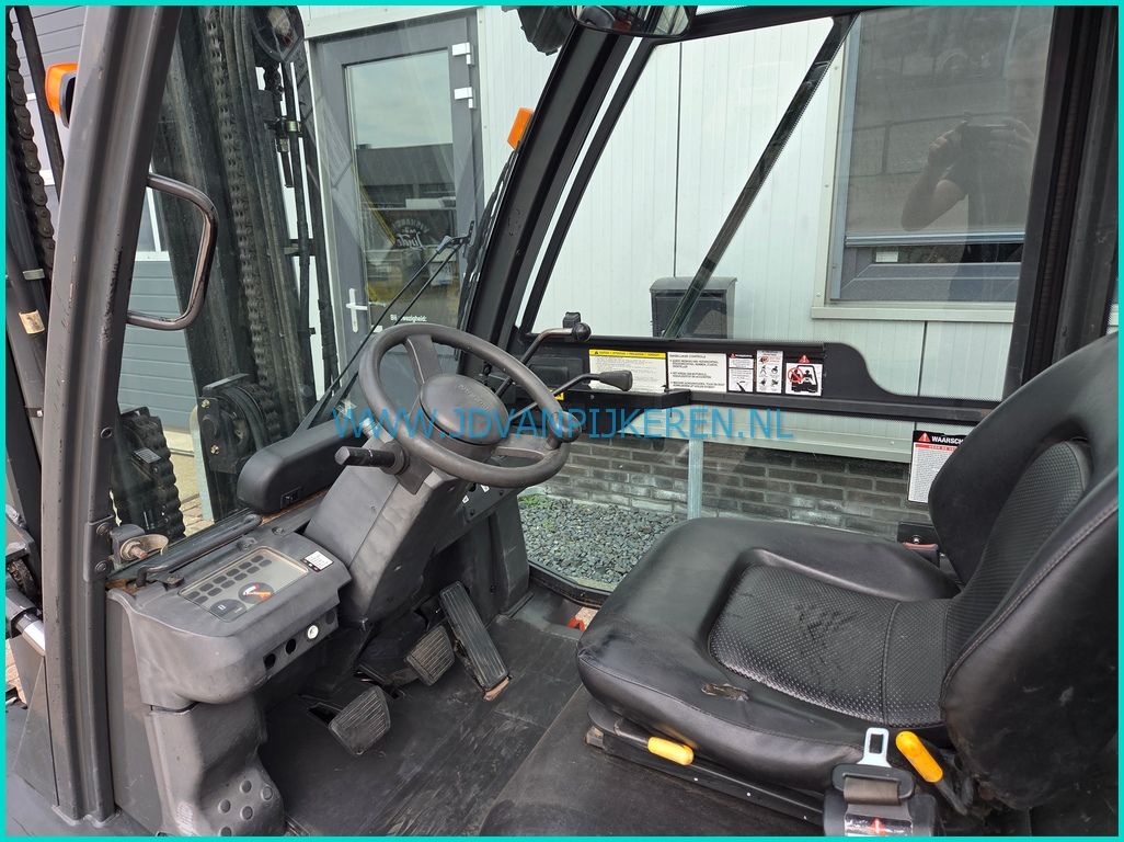 Nissan UGD02A32PQ 3.2t+triplex4.3m+sideshift+215cm hoog