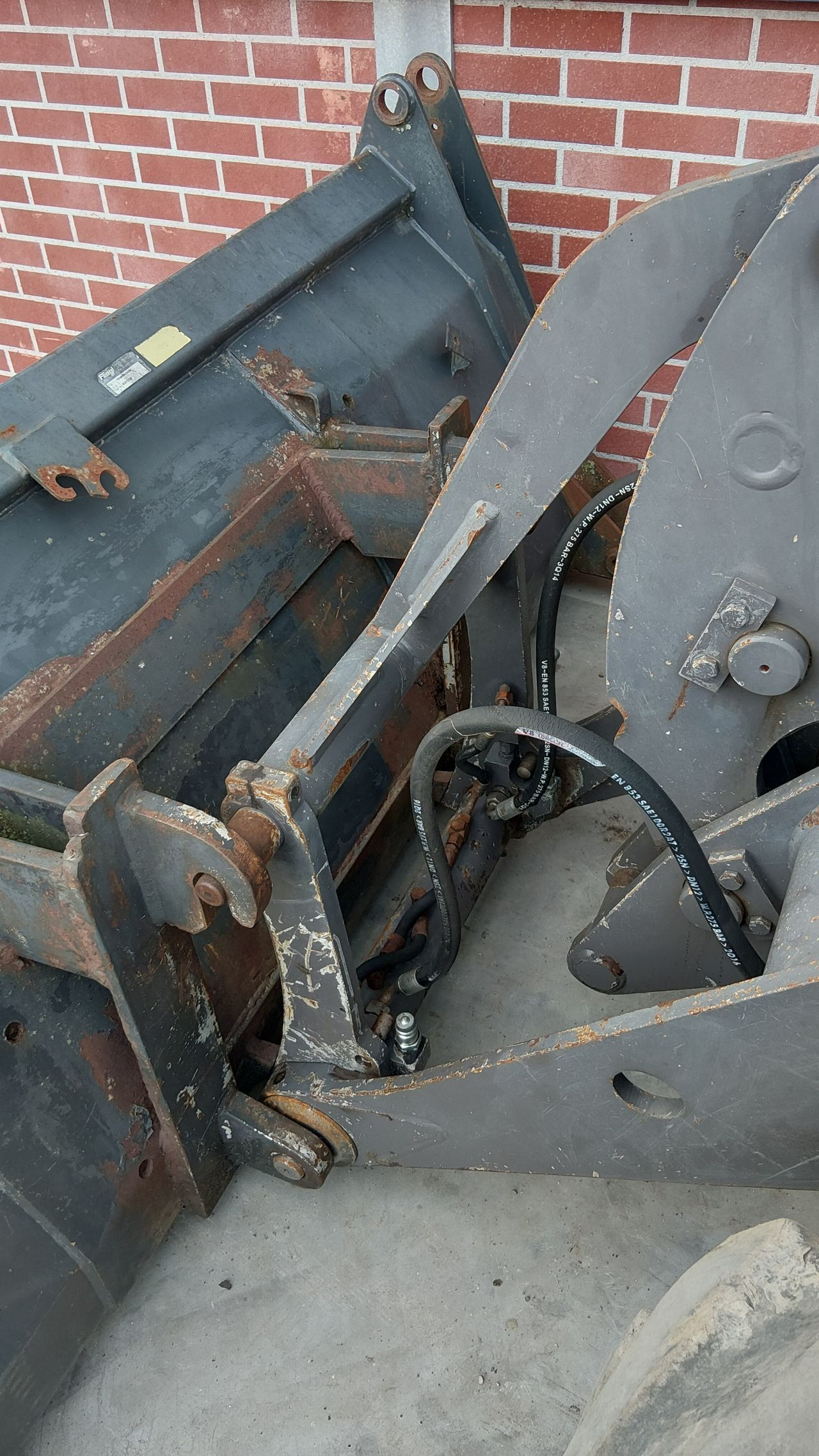 Volvo L25B-P shovel met kenteken (bj2004)