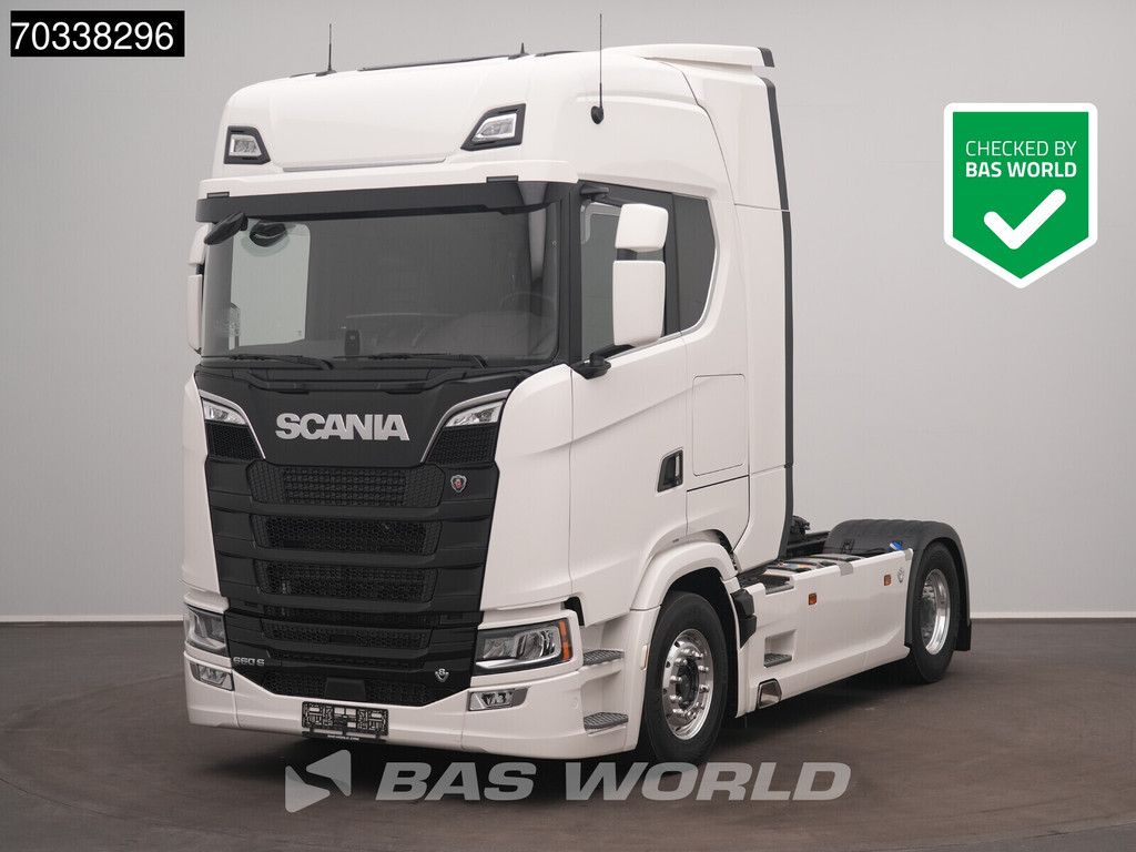 Scania S660 4X2 Retarder 2x Tanks Standklima ACC Leather Navi
