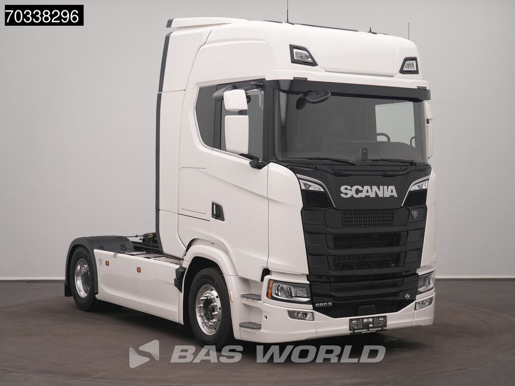 Scania S660 4X2 Retarder 2x Tanks Standklima ACC Leather Navi
