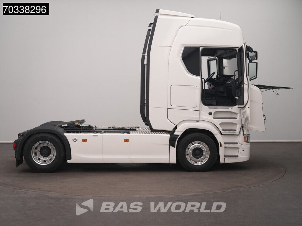 Scania S660 4X2 Retarder 2x Tanks Standklima ACC Leather Navi