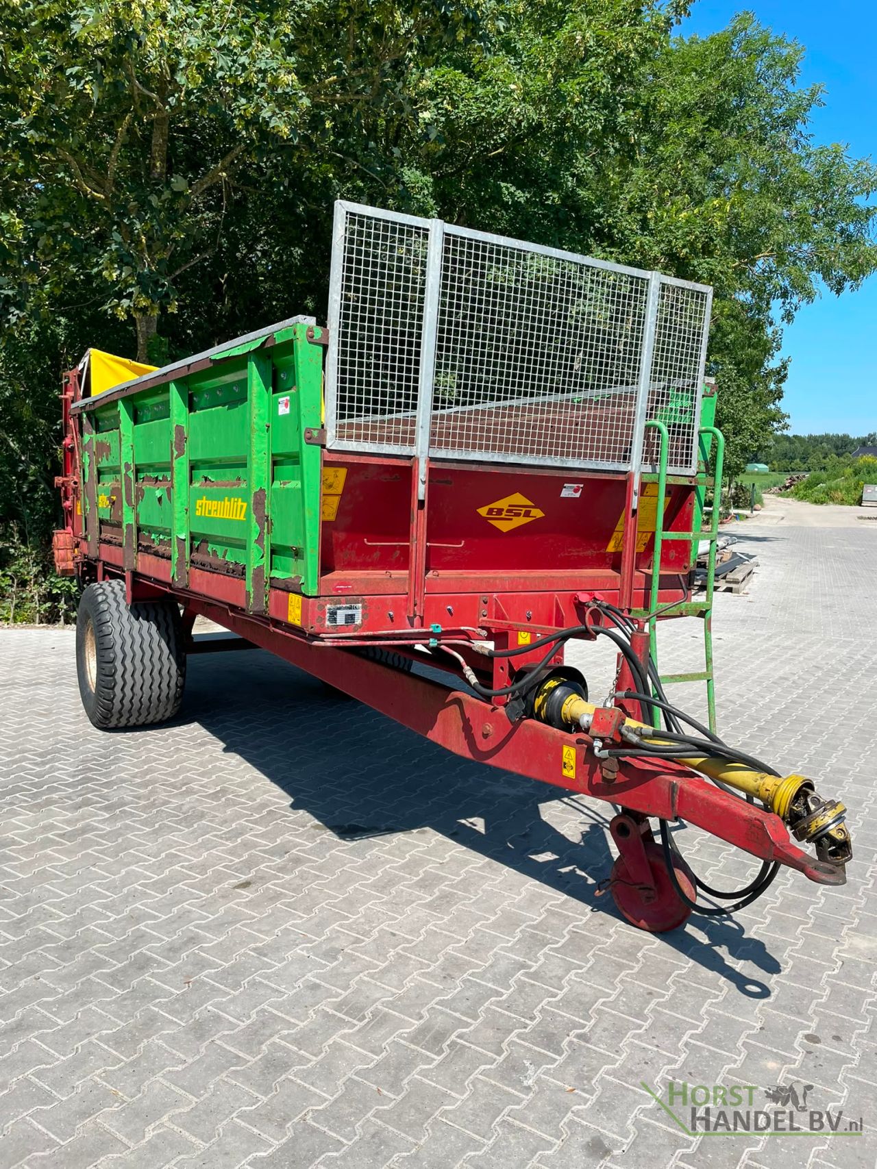Strautmann BE6 meststrooier