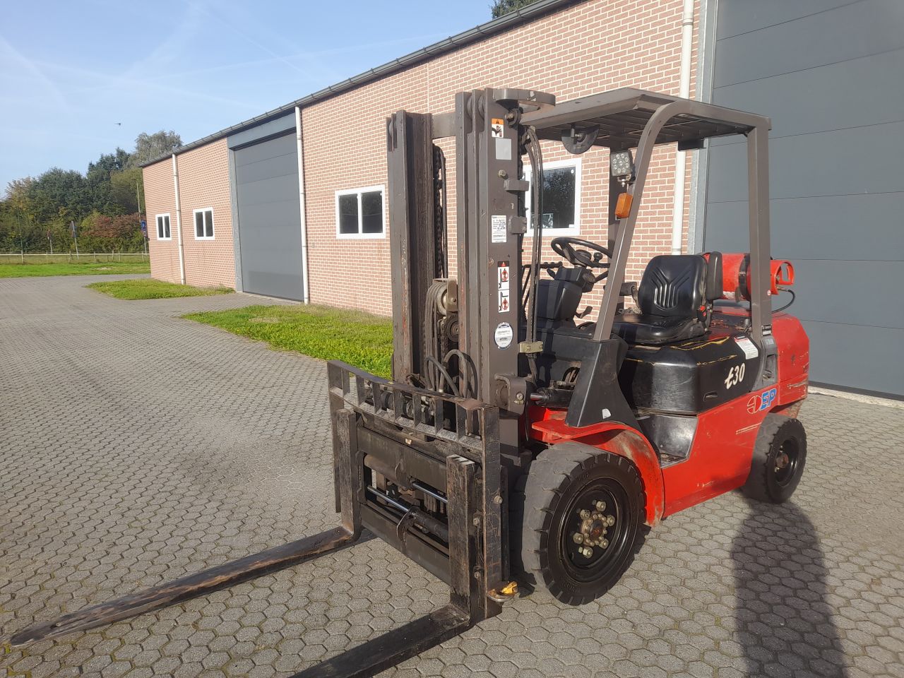 EP 3 ton LPG heftruck 3230uur