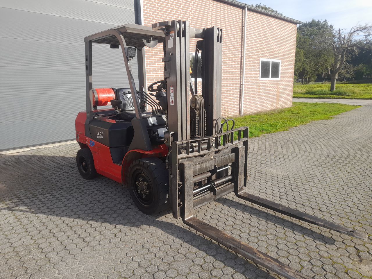 EP 3 ton LPG heftruck 3230uur