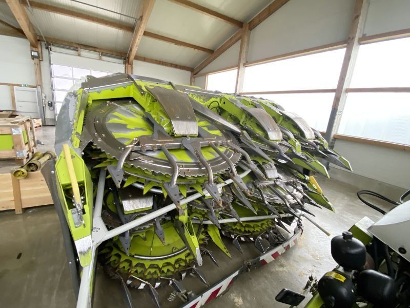 Claas ORBIS 900