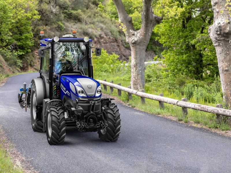 New Holland T4.100F | 110 PS | Auto Command | stufenlos