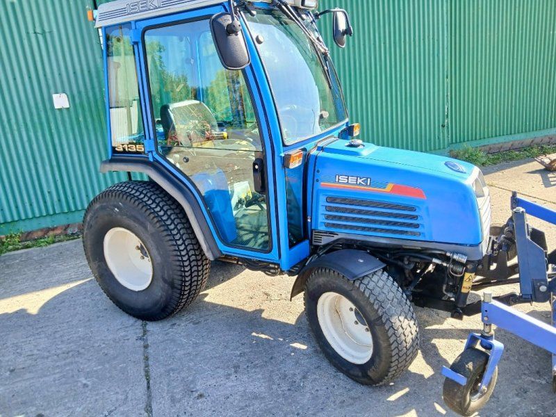 Iseki TG 3135 + Frontmulcher