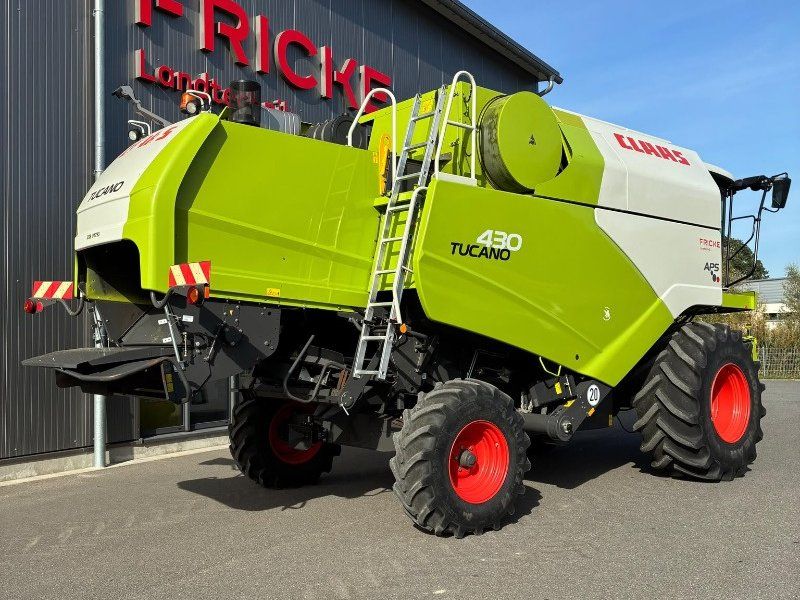Claas Tucano 430 m. Vario 6,00 mtr.