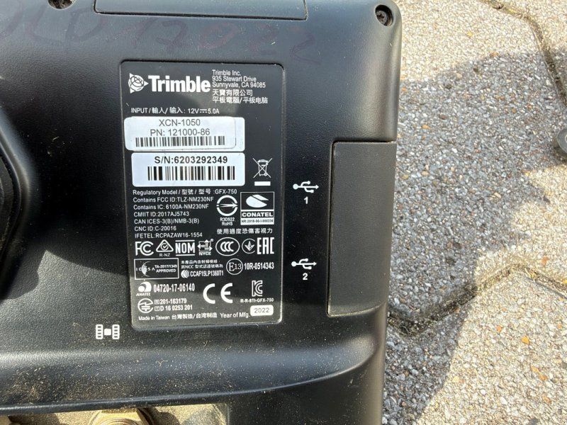 Trimble Lenksystem XCN 1050  SAT 900