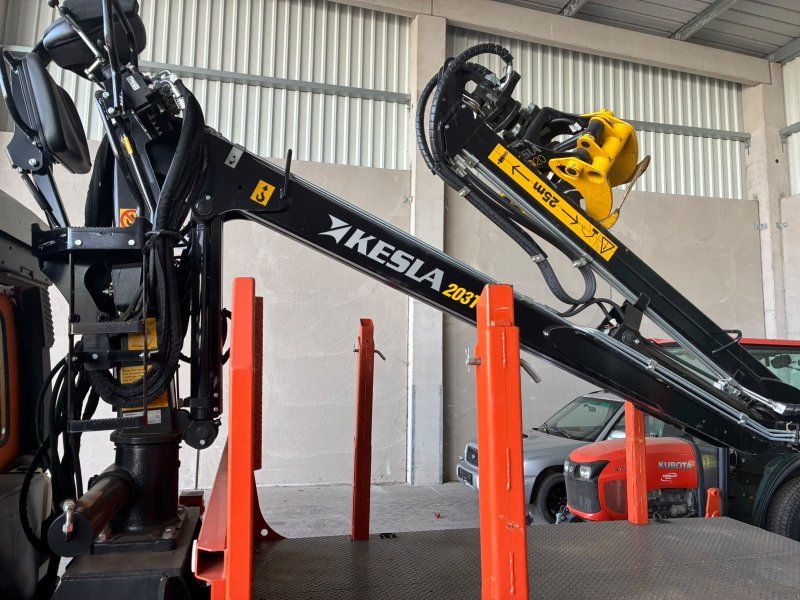 Lindner Unitrac 102L