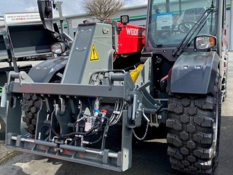 Weidemann T7042