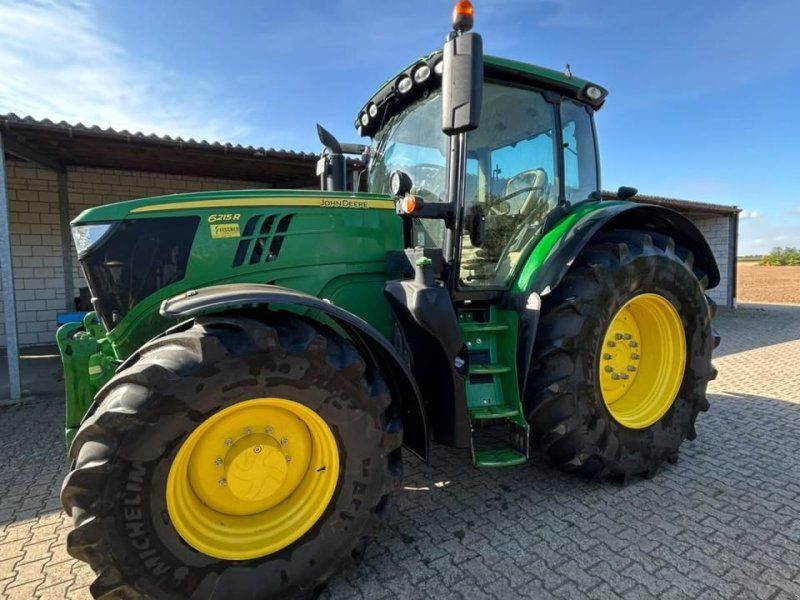 John Deere 6215R Premium