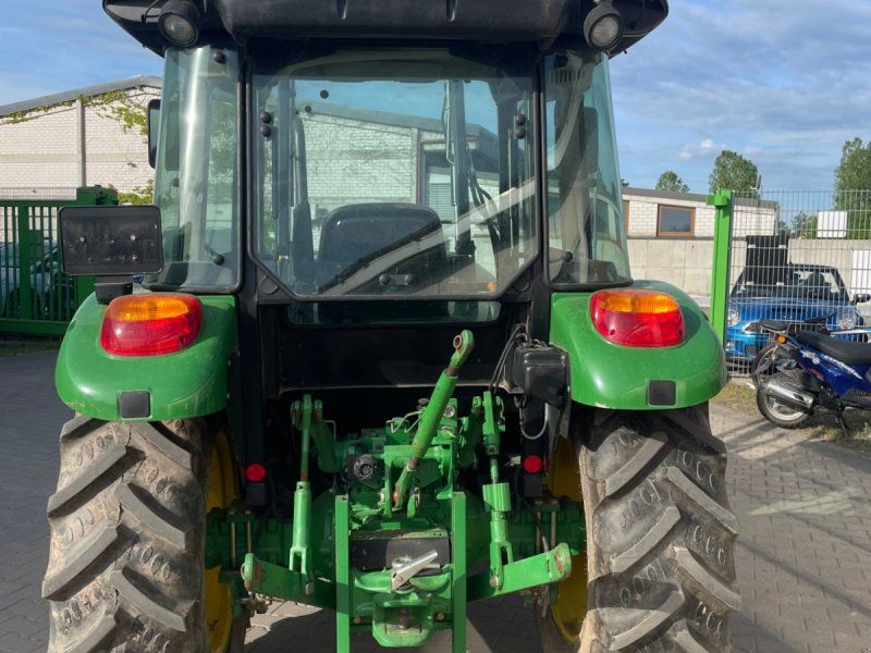 John Deere 5055 E