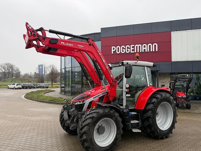 Massey Ferguson 5S.145 Dyna 6