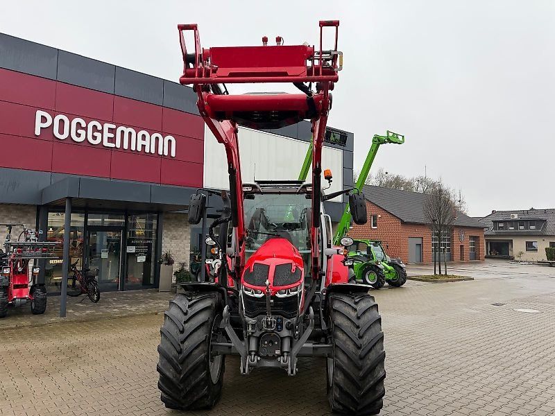 Massey Ferguson 5S.145 Dyna 6