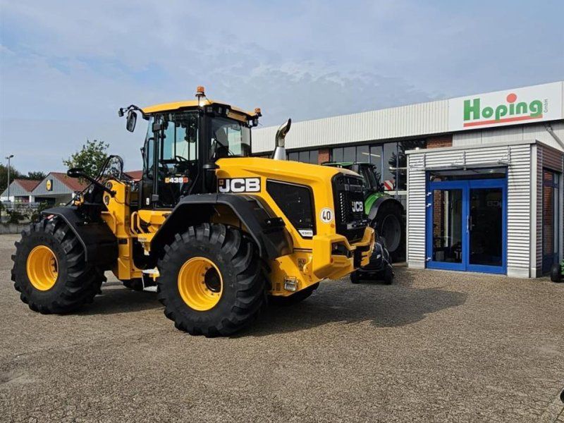 JCB 435S