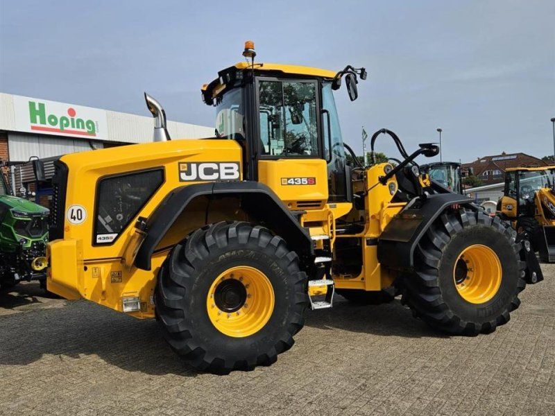 JCB 435S