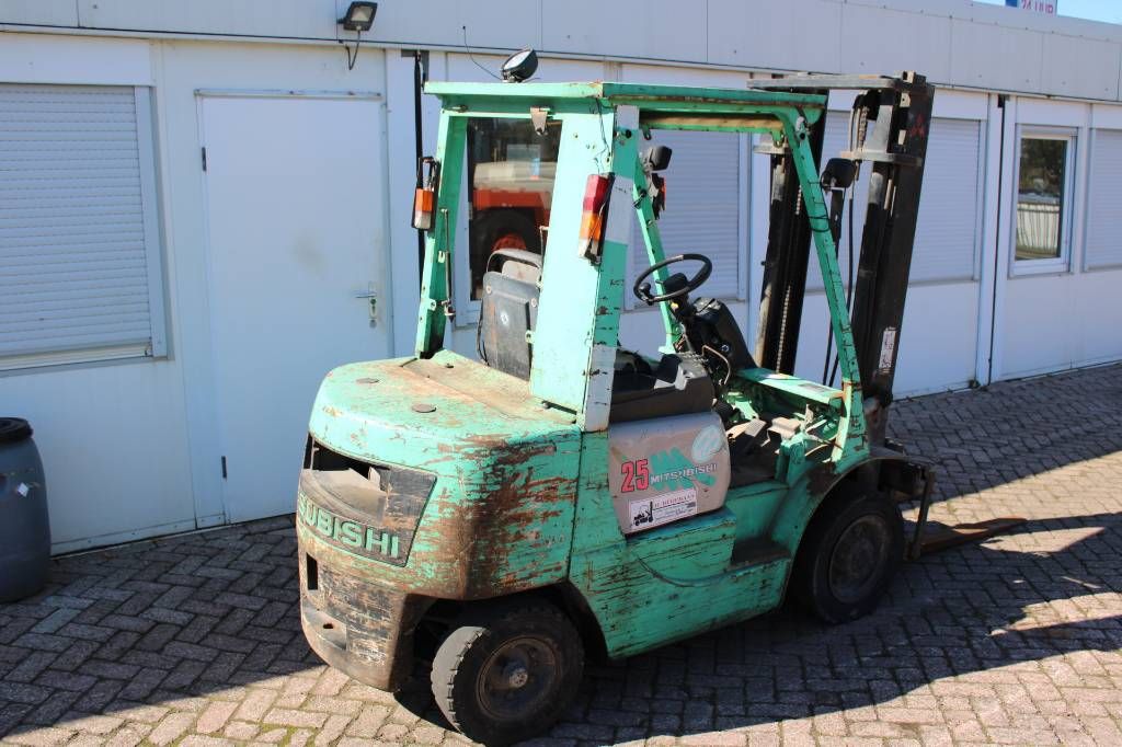 Mitsubishi FD 25