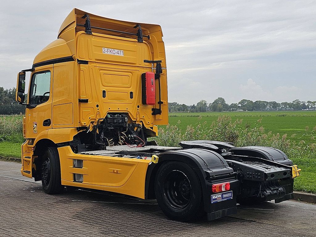 MERCEDES-BENZ ACTROS 1840