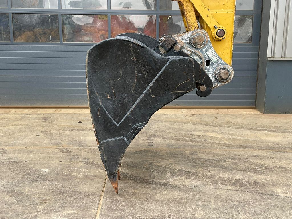 Caterpillar 320FL