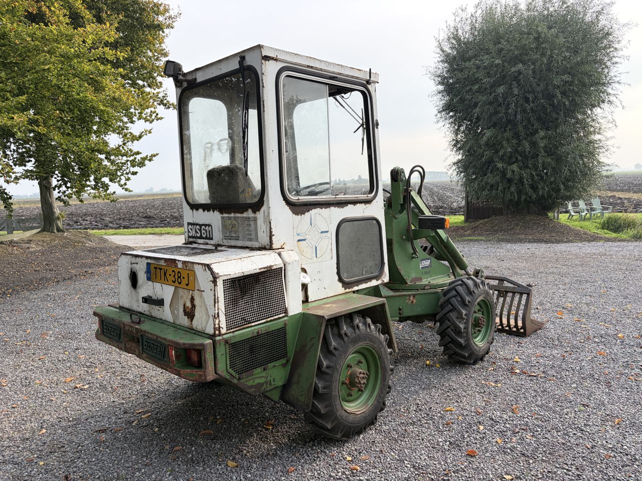 Schaeff SKS 611 minishovel met zwenkgiek
