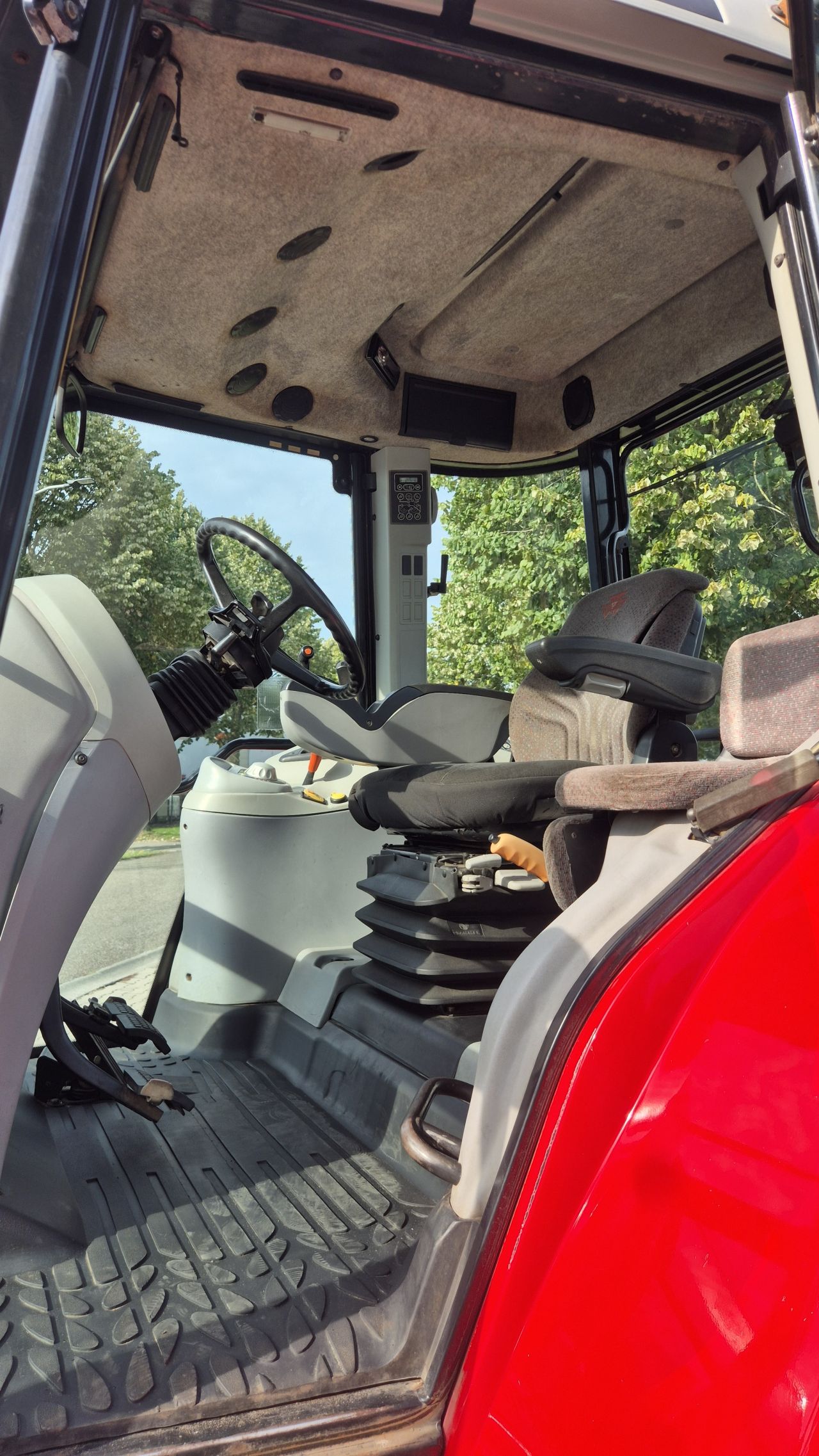 Massey Ferguson 6480 Dyna-6 met Fronthef PTO en Kruipversnelling